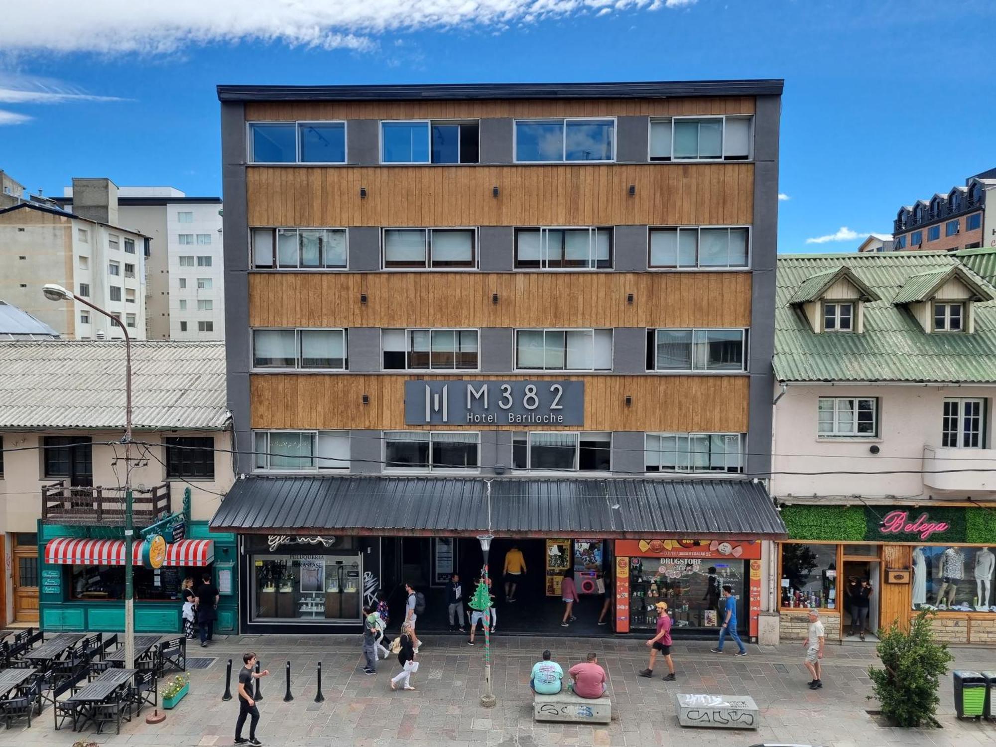 M382 Hotel Bariloche Экстерьер фото