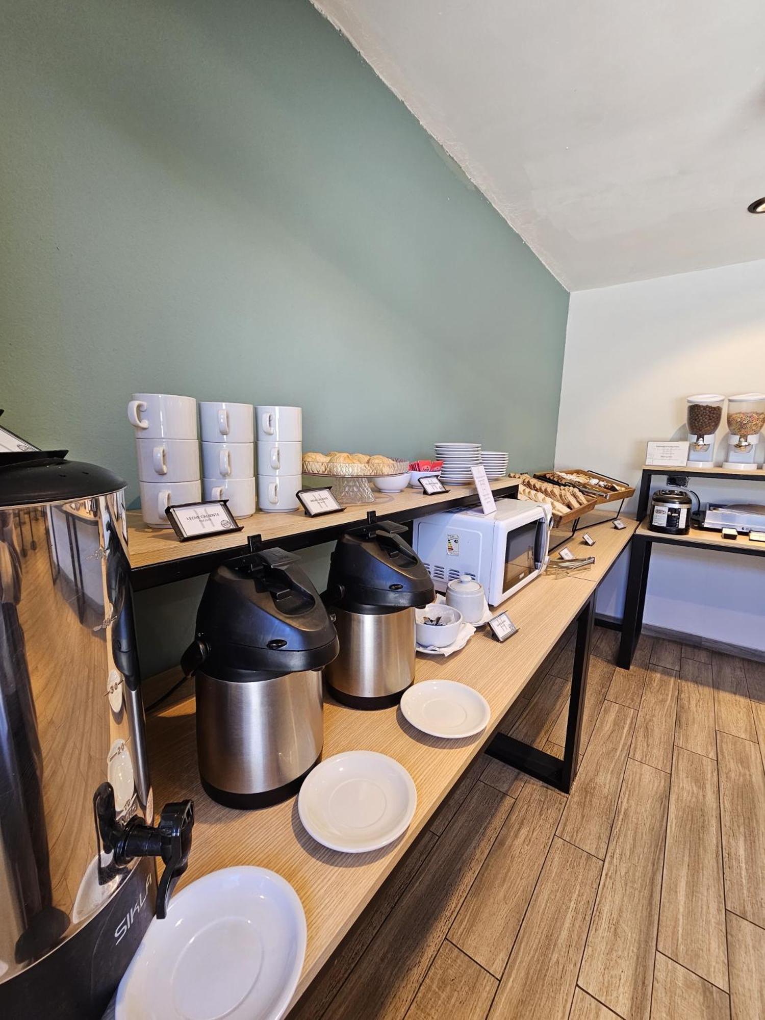 M382 Hotel Bariloche Экстерьер фото